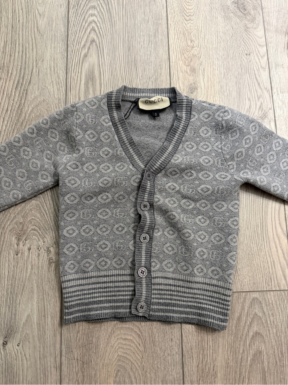Gucci Gray Geometric Knit V-Neck Button Cardigan